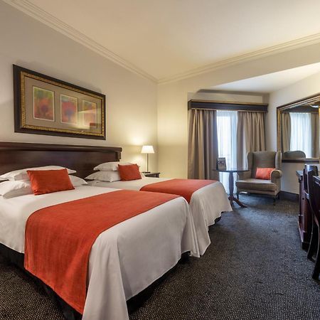 Hotel Alvalade Луанда  Экстерьер фото