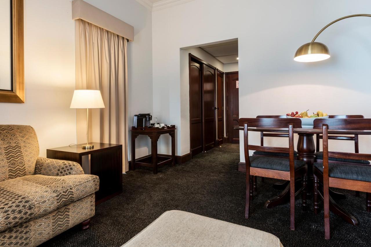 Hotel Alvalade Луанда  Экстерьер фото